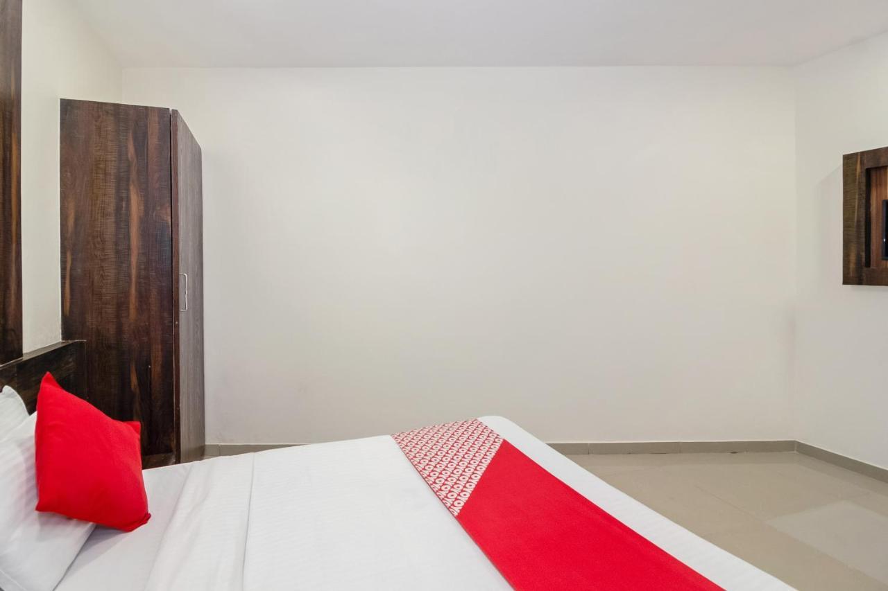 Hotel Oyo 3630 Ajwa